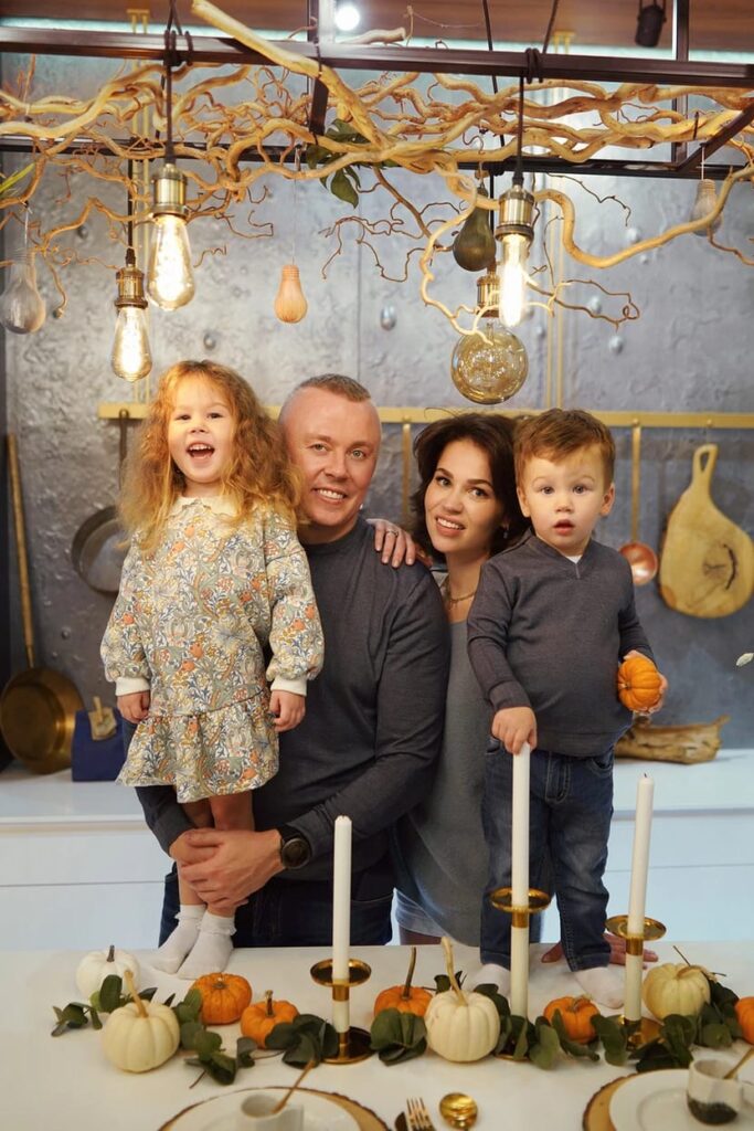 Halloween Family Photo Shoot 